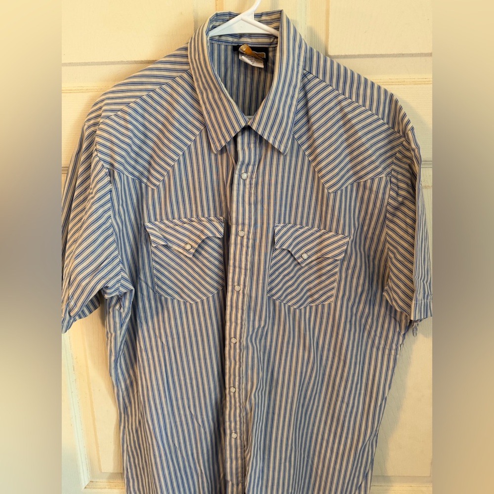 Men's Short-Sleeve Striped Button-Up Shirt - Blue & White